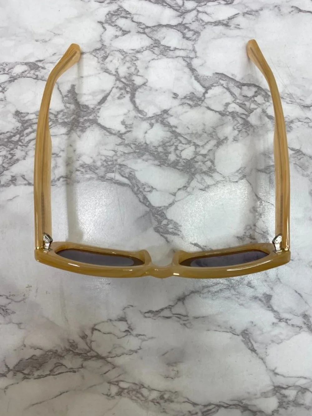 Quay Australia Yada Yada 1212 Square Amber Tan Sunglasses